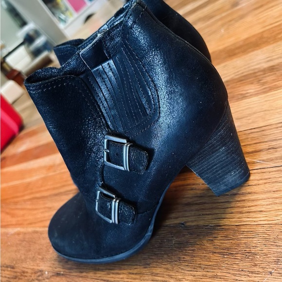 Clark’s artisan Black Goth Ankle Boots with Buckles – Size 9 - Picture 5 of 9